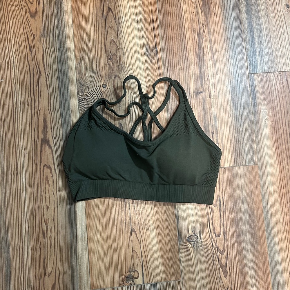 Curves N Combatboots Seamless Bra Green